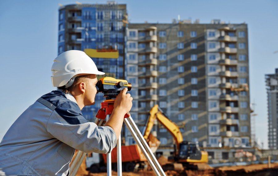 نقش  دوربین های نقشه برداری در پروژه های ساختمانی